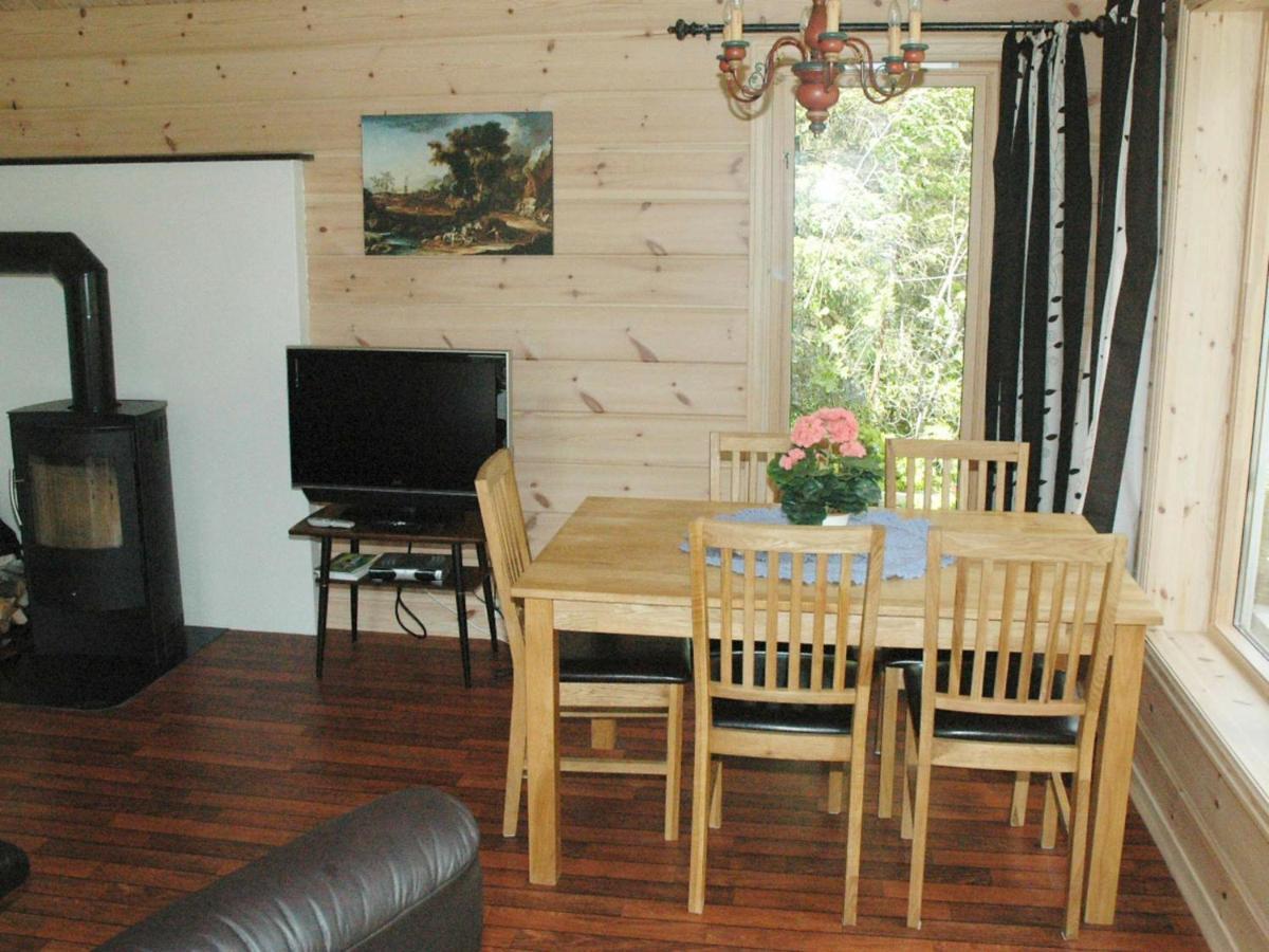 Two-Bedroom Holiday Home In Olden 3 Værelse billede