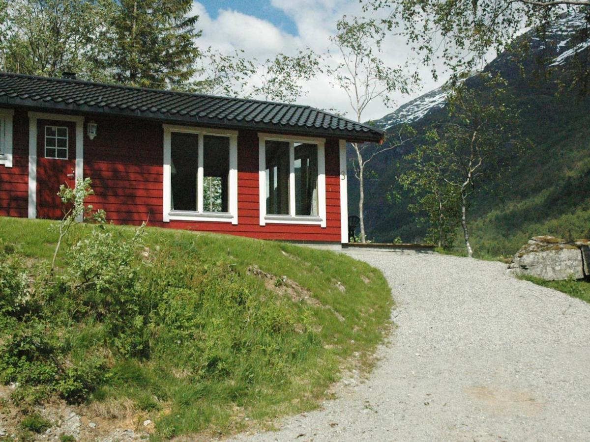 Two-Bedroom Holiday Home In Olden 3 Værelse billede