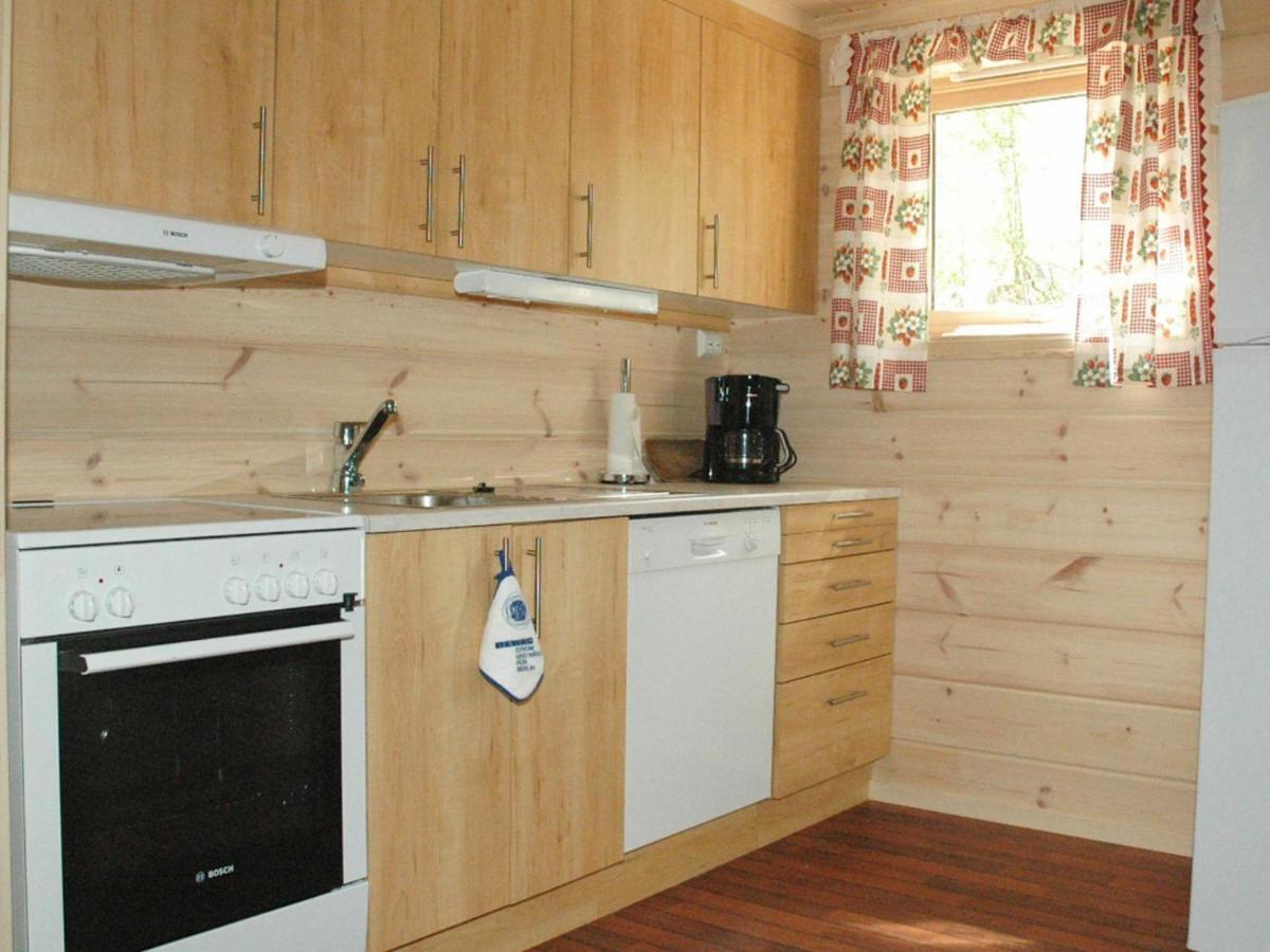 Two-Bedroom Holiday Home In Olden 3 Værelse billede