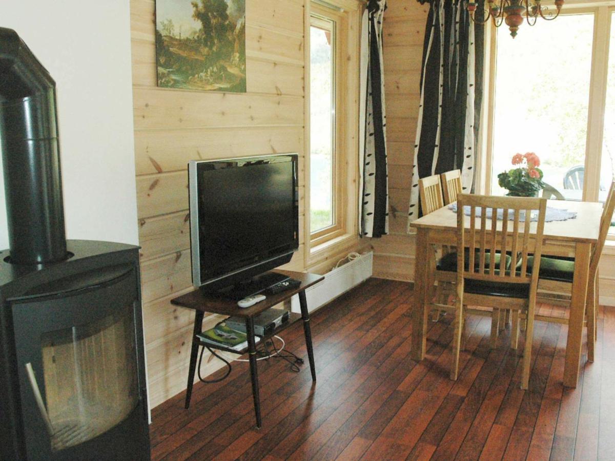 Two-Bedroom Holiday Home In Olden 3 Eksteriør billede
