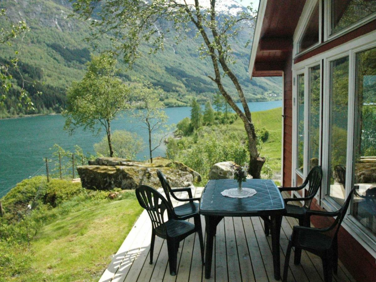 Two-Bedroom Holiday Home In Olden 3 Eksteriør billede